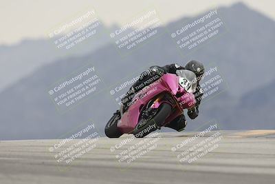 media/Sep-21-2025-Race Pace (Sun) [[98bf33ef95]]/Verified/8-Turn 9 (1135am)/